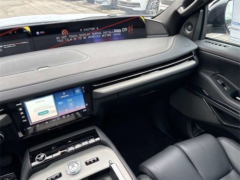 New 2025 Lincoln Navigator Reserve w/ Jet Appearance Package image 15