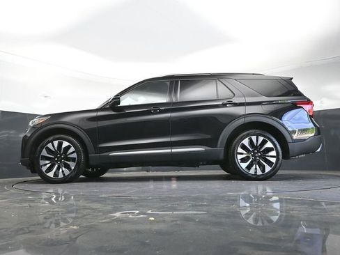 Used 2025 Ford Explorer Platinum w/ LUX Leather Package AWD/4WD image 40