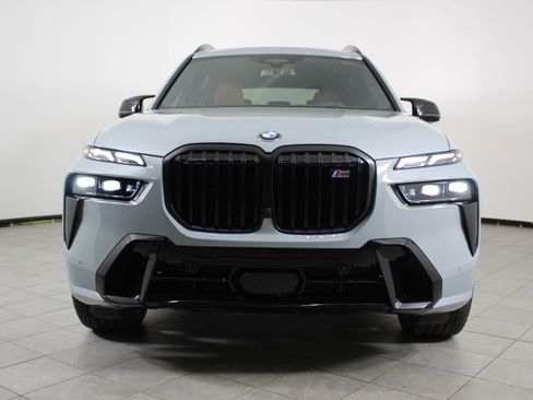 New 2026 BMW X7 M60i image 6