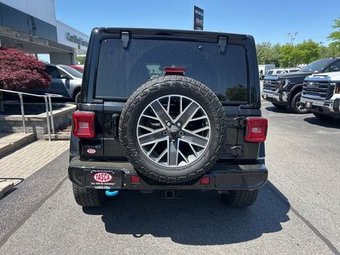 Used 2024 Jeep Wrangler High Altitude AWD/4WD image 4