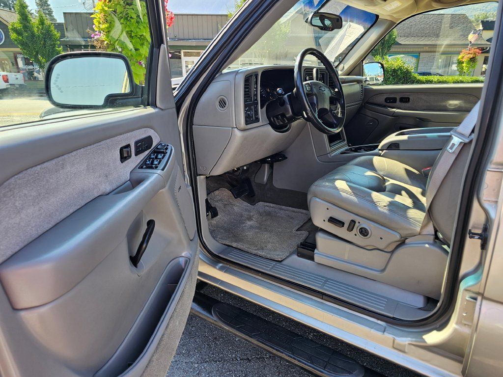 Used 2003 Chevrolet Silverado 2500 LT AWD/4WD image 21