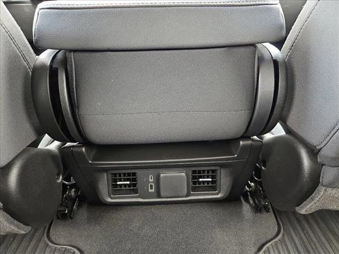 Used 2025 Chevrolet Silverado 2500 LT w/ Convenience Package AWD/4WD image 15