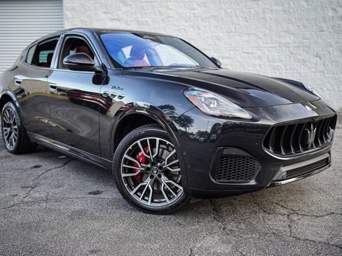 Used 2023 Maserati Grecale Modena AWD/4WD image 8