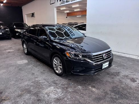 Used 2020 Volkswagen Passat 2.0T S FWD image 2