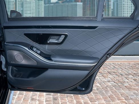 Used 2022 Mercedes-Benz S 580 4MATIC Sedan image 14