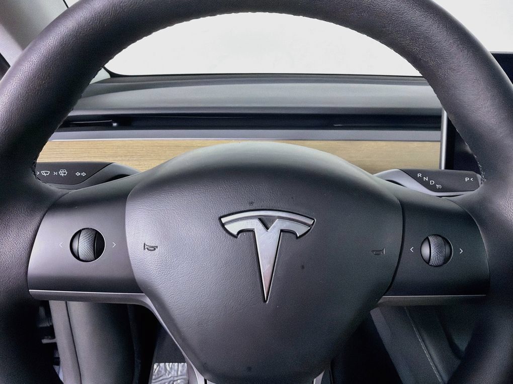 Used 2023 Tesla Model Y Performance AWD/4WD image 15