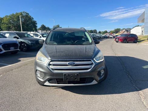 Used 2018 Ford Escape SEL FWD image 18