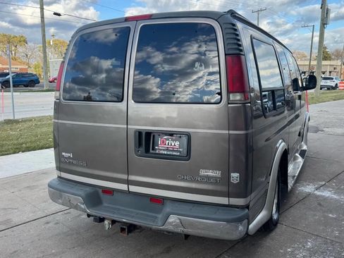 Used 1999 Chevrolet Express 1500 w/ Convenience Pkg image 5