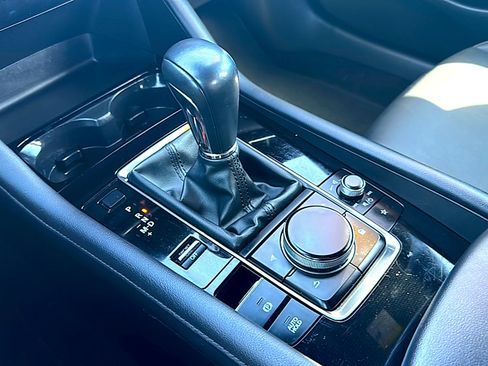 Used 2024 MAZDA MAZDA3 s image 34