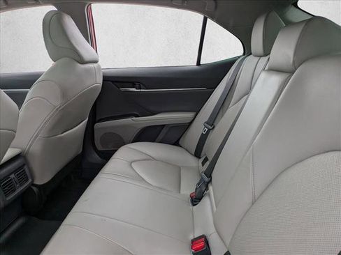 Used 2023 Toyota Camry XLE image 19