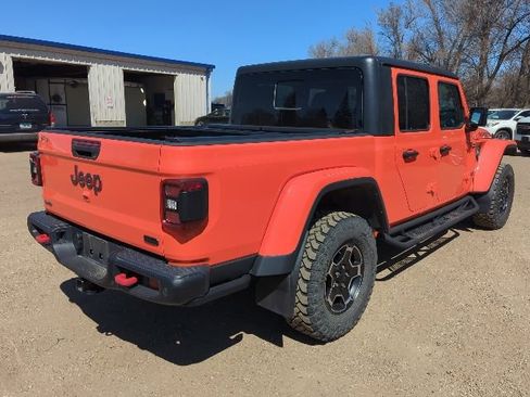 Used 2023 Jeep Gladiator Rubicon AWD/4WD image 9