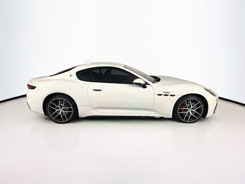 Used 2024 Maserati GranTurismo Trofeo AWD/4WD image 4
