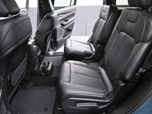 New 2026 Jeep Grand Cherokee L Limited AWD/4WD image 14
