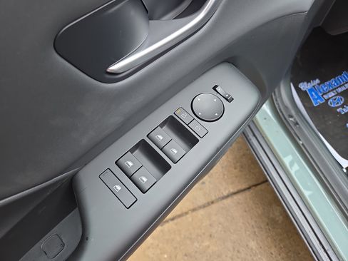 New 2026 Hyundai Kona SEL Premium image 16