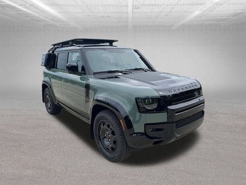 New 2026 Land Rover Defender 110 AWD/4WD image 8