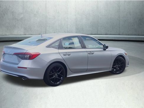 Used 2023 Honda Civic Sport image 11