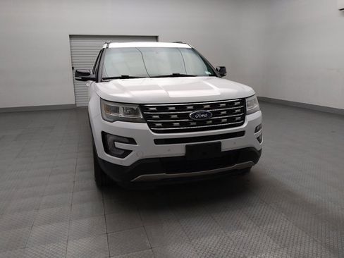 Used 2017 Ford Explorer XLT w/ Equipment Group 202A image 14