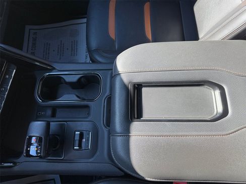 Used 2022 GMC Sierra 1500 AT4 w/ Sierra Safety Plus Package image 23