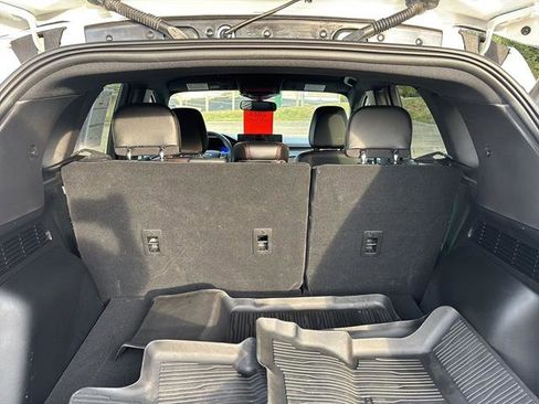 Certified 2023 Ford Escape ST-Line Elite w/ Premium Technology Package image 18