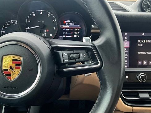 Used 2022 Porsche Macan PREMIUM PACKAGE PLUS 2.0T (AWD image 12