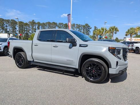 Used 2024 GMC Sierra 1500 Elevation w/ LPO, Elevation Black Package image 2