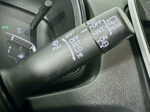 Used 2018 Honda CR-V LX image 14