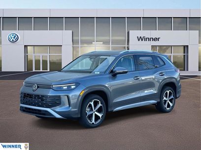New 2025 Volkswagen Tiguan SE