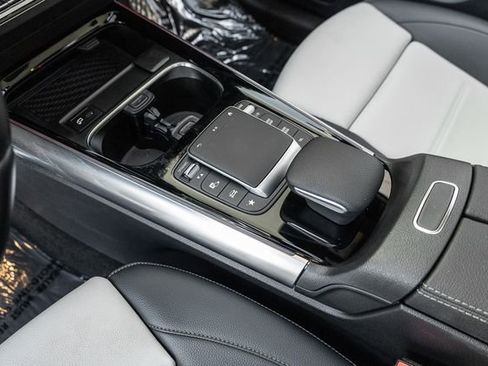 Used 2021 Mercedes-Benz GLA 250 image 10