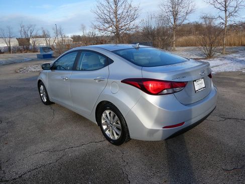 Used 2014 Hyundai Elantra SE w/ Option Group 02 image 7