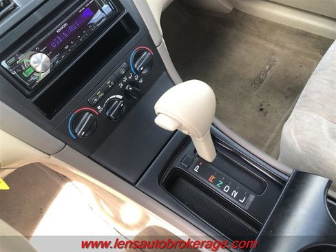 Used 2001 Toyota Avalon XLS FWD image 14