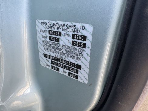 Used 2004 Jaguar XJ8 image 19