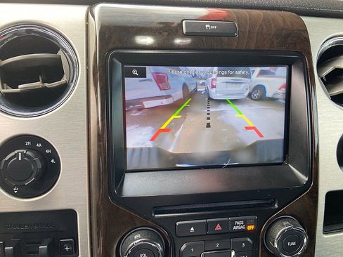 Used 2013 Ford F150 Platinum image 18