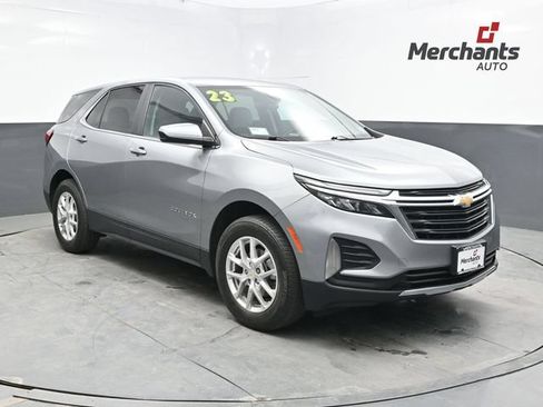 Used 2023 Chevrolet Equinox LT w/ Driver Convenience Package AWD/4WD image 1