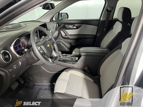Used 2023 Chevrolet Blazer LT w/ Convenience Package FWD image 11