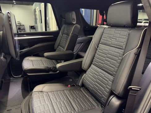 Used 2026 Cadillac Escalade V w/ LPO, ONYX Package AWD/4WD image 18