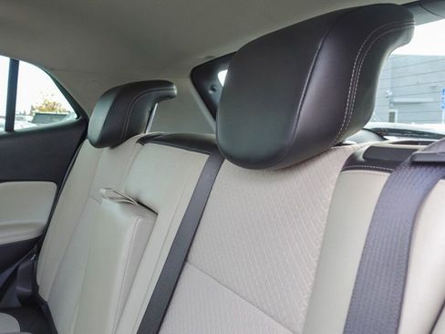 Used 2021 Buick Encore Preferred image 11