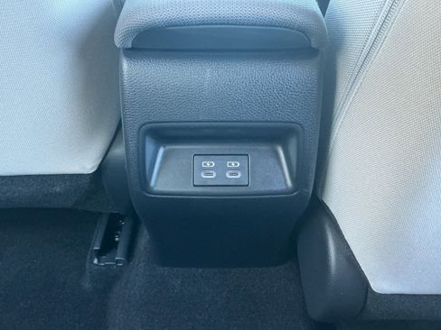 Certified 2024 Toyota Corolla LE image 32