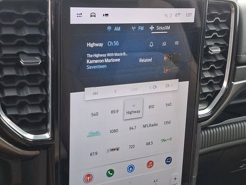 Certified 2024 Ford Ranger Lariat w/ FX4 Off-Road Package image 16