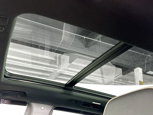 Used 2023 Chevrolet Tahoe Premier w/ Premium Package 2 image 19