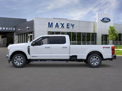 New 2026 Ford F250 Lariat w/ Chrome Package image 3