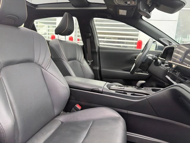 Used 2023 Toyota Crown w/ Advanced Technology Package AWD/4WD image 30
