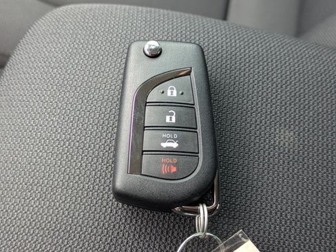 Used 2023 Toyota Corolla LE FWD image 31