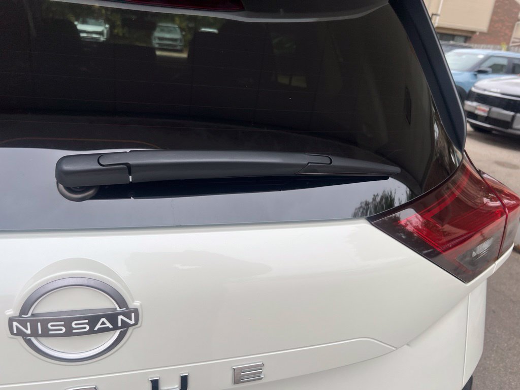 Certified 2023 Nissan Rogue SV w/ SV Premium B Package AWD/4WD image 36