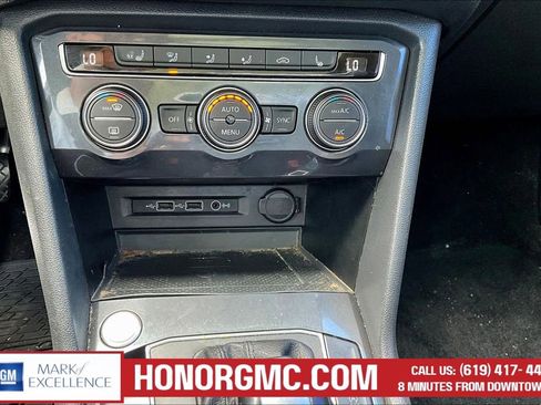 Used 2020 Volkswagen Tiguan SEL image 15