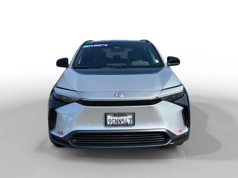 Used 2023 Toyota bZ4X AWD image 8