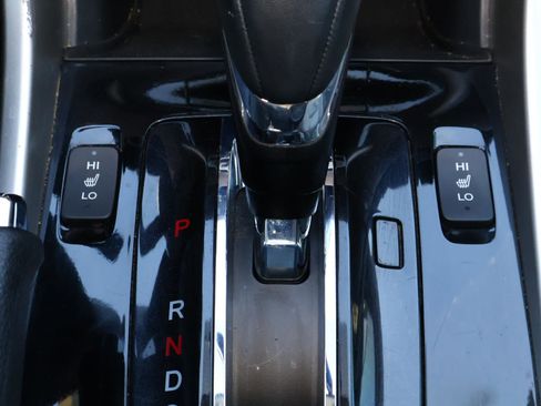 Used 2017 Honda Accord EX-L image 24