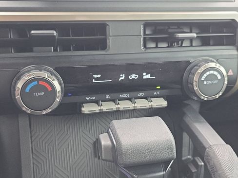 Used 2024 Toyota Tacoma SR AWD/4WD image 23