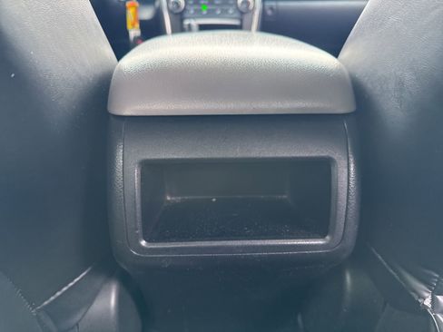 Used 2016 Toyota Camry SE image 24