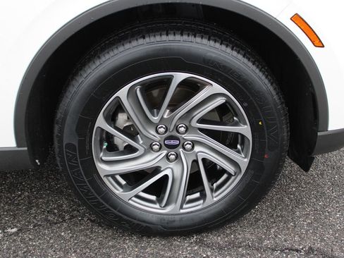 Used 2022 Lincoln Aviator AWD w/ Elements Package image 34