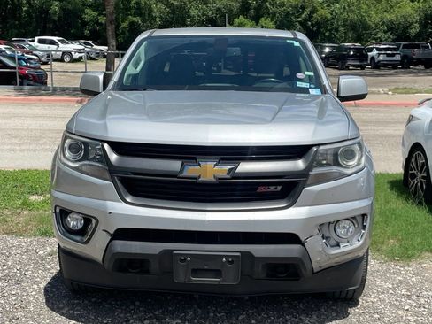 Used 2019 Chevrolet Colorado Z71 RWD image 2